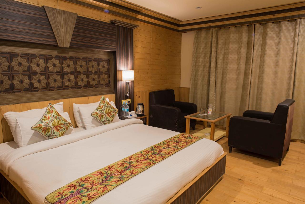 Hotel Imperial Resorts Sonāmarg Екстериор снимка