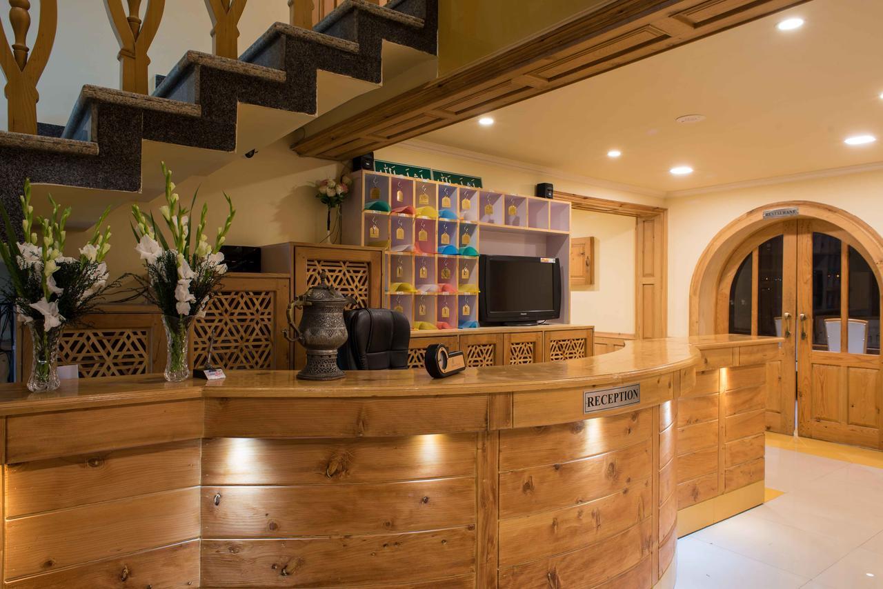 Hotel Imperial Resorts Sonāmarg Екстериор снимка