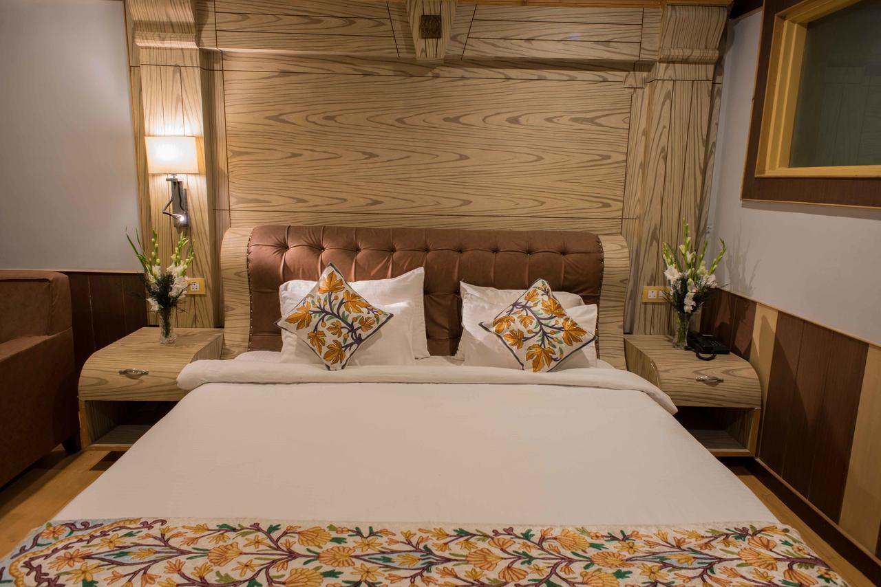 Hotel Imperial Resorts Sonāmarg Екстериор снимка